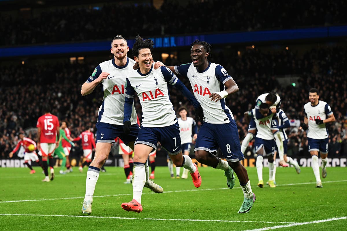 Tottenham vs Manchester United LIVE: Carabao Cup result and reaction as  Spurs go through after chaotic game | The Independent