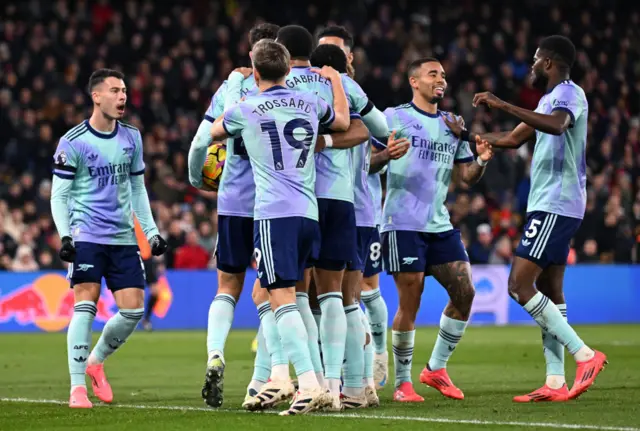 Crystal Palace 1-5 Arsenal: Gabriel Jesus scores twice in emphatic win -  BBC Sport